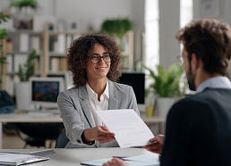 Как нанять бухгалтера: требования, обязанности, особенности приема на работу